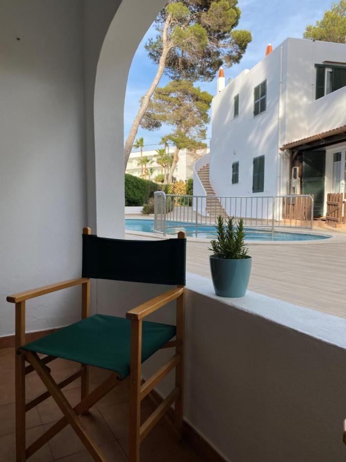 Apartment With Garden And Swimming And Beach Cala Blanca  Eksteriør billede